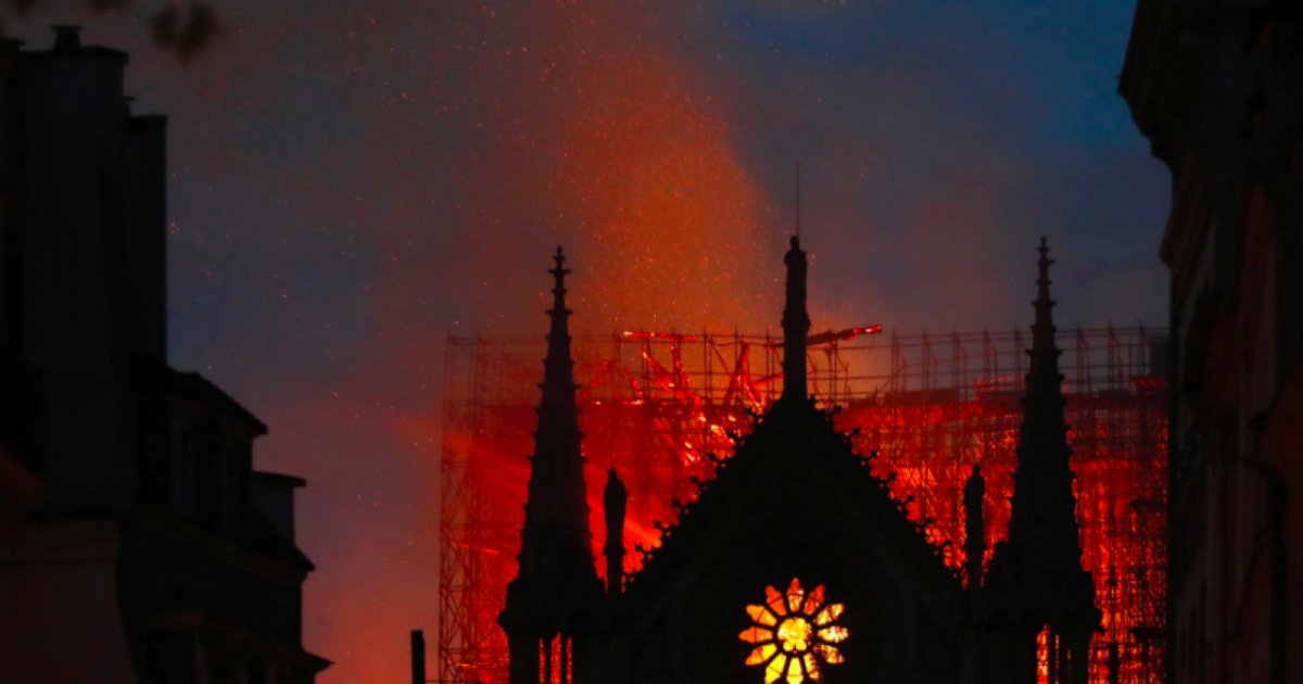 Il tempo delle cattedrali testo francese Il tempo delle cattedrali testo francese