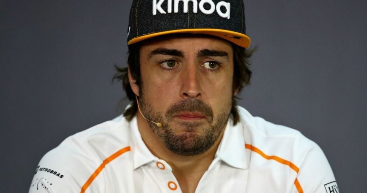 Fernando Alonso ha urtato una vettura nei pressi di un ...