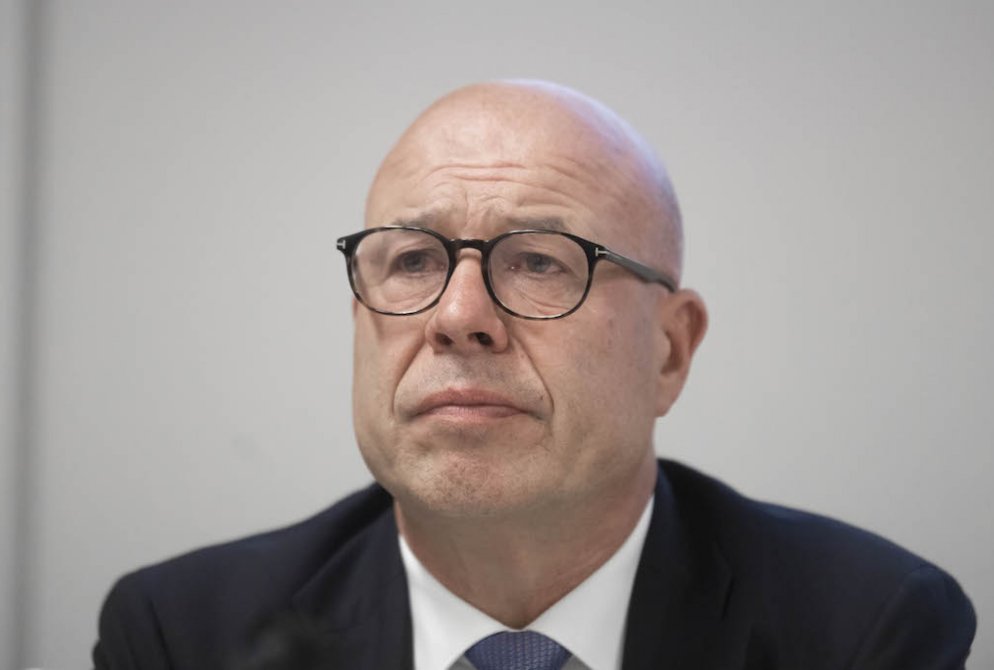 Regazzi Regazzi e la scatola nera da 49 miliardi - Libera TV