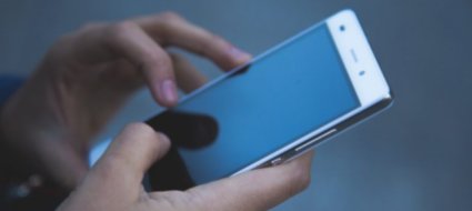 14enni aggrediscono un coetaneo. Sul cellulare trovati video porno ...